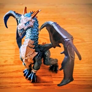 Safari Ltd. Guardian Dragon Action Figurw Toy